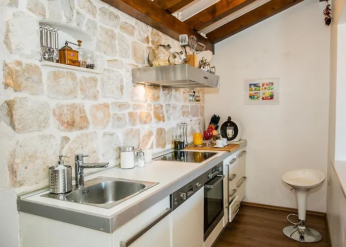 Catherine's Garden Lägenhet Šibenik